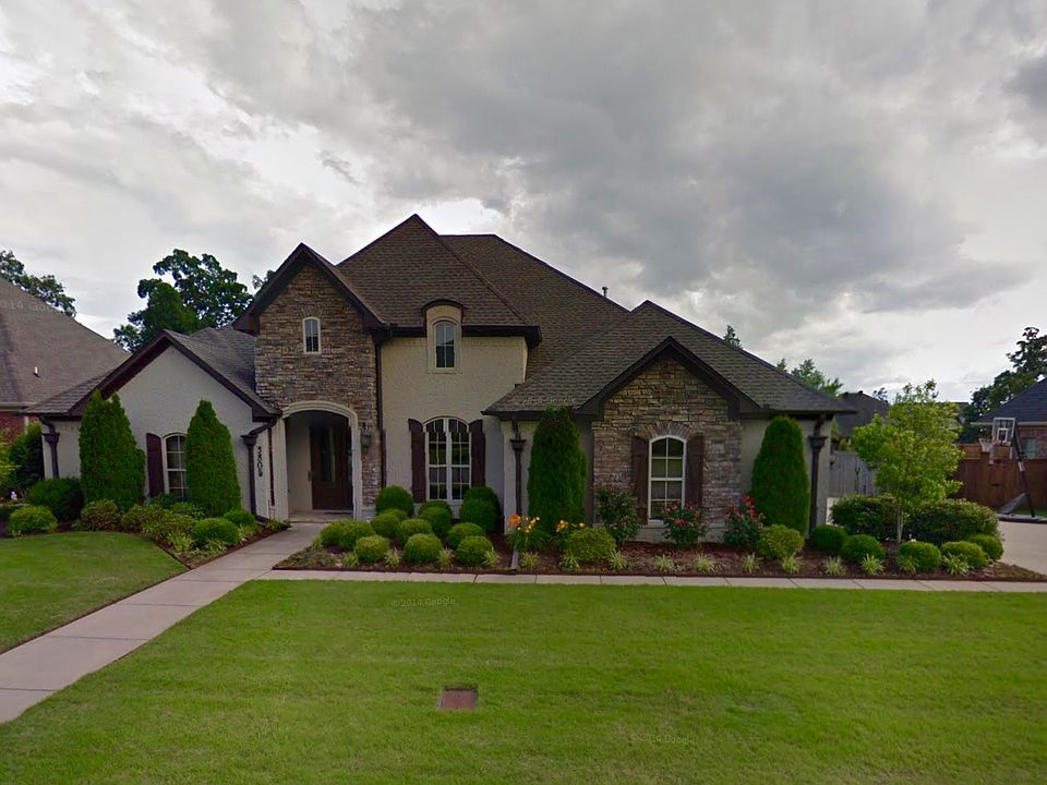 1st image of 3805 Newcastle Dr