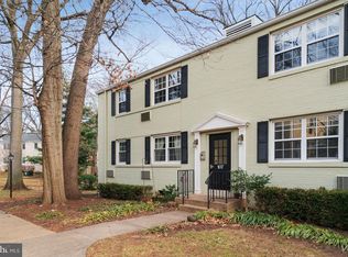 Arlington Oaks Condo, Arlington, VA 22203