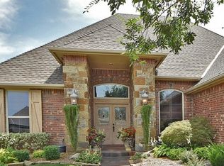 5824 Hardwick Ln, Edmond, OK 73034