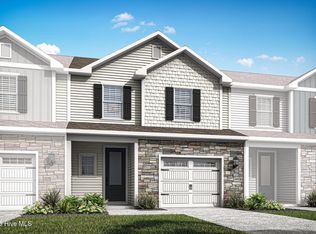 87 Commons View Dr, Hampstead, NC 28443