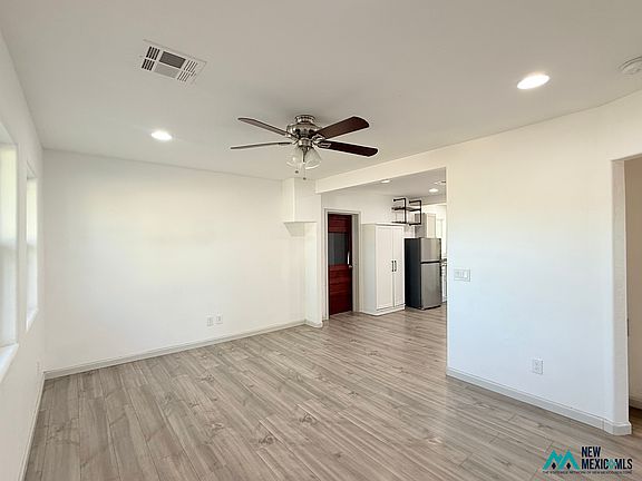 4th image of 1501 S Gold Ave
