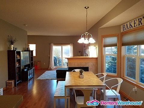 2nd image of 1119 Barclay St #1119