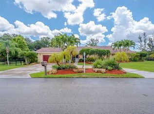 1720 SW 119th Ter, Davie, FL 33325