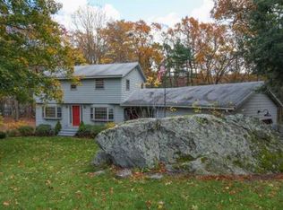 7 Carriage Dr, Acton, MA 01720