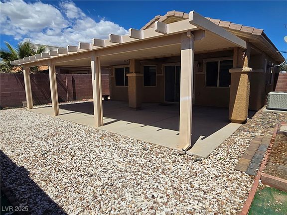 4th image of 5697 Crowbush Cove Pl