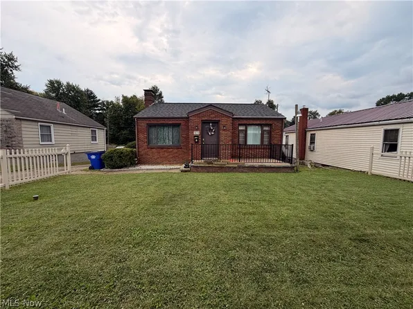1616 Etruria St, East Liverpool, OH 43920