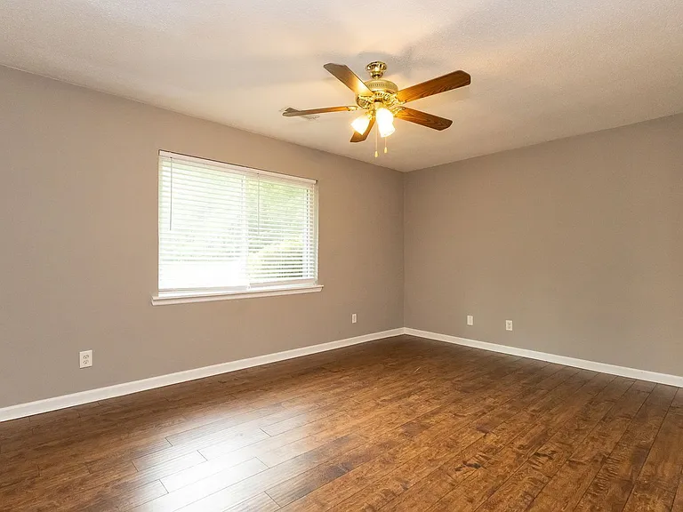 6080 Old Dayton Pike #A — Photo 11