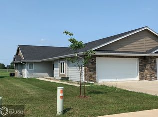 1705 Lake View Dr, Creston, IA 50801