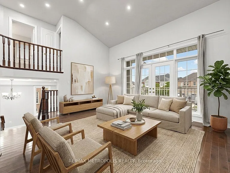 138 Yakefarm Blvd — Photo 6
