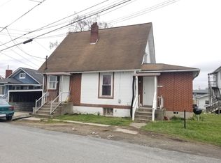 112 Riner Ave, Oak Hill, WV 25901