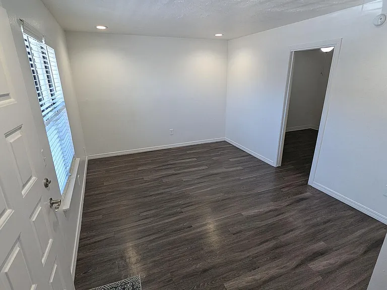 The Landing On 9 — Photo 12