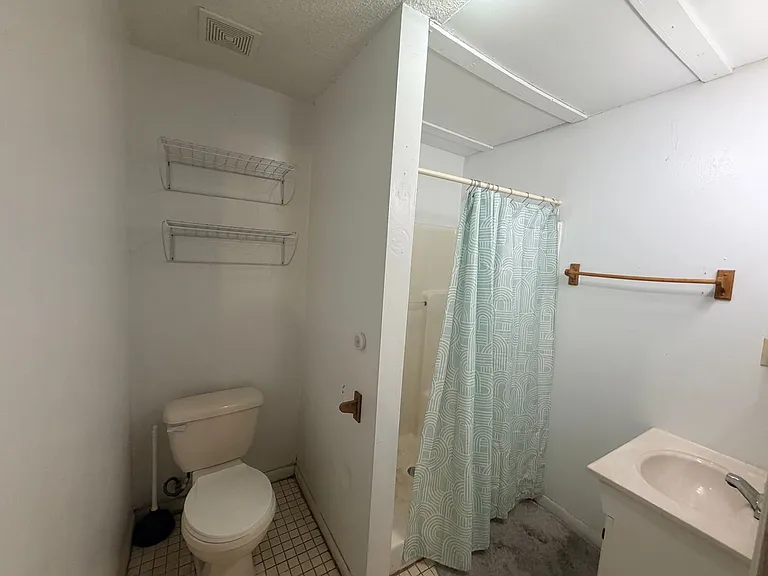 1706 Azalea Dr #637-D — Photo 5