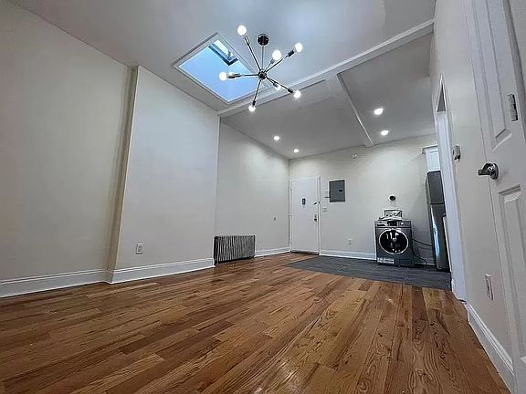 2nd image of 1479 E 34th St #2G