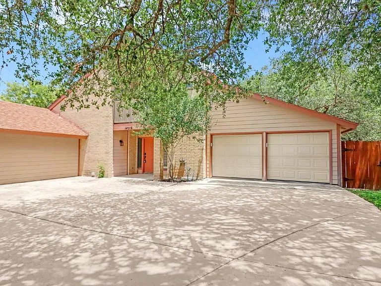 14216 Indian Woods — Photo 30