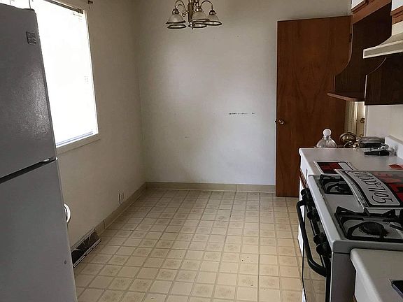 4th image of 5313 N Plaza Dr
