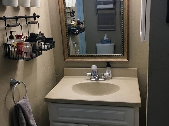 Bathroom (2)_10242016