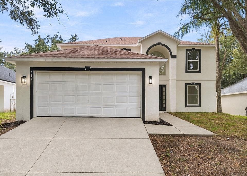 1st image of 980 MAYFAIR STREET