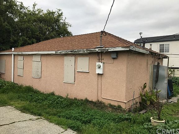 4th image of 14322 Cabrillo Ave