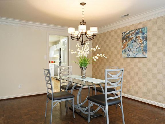 5th image of 14316 Conway Meadows Ct E APT 105
