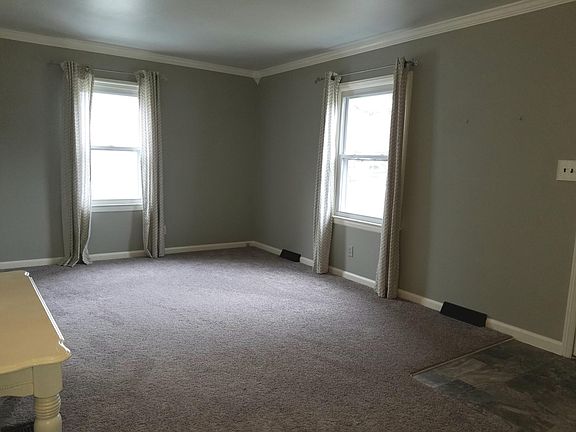 2nd image of 5 New Uri Ave