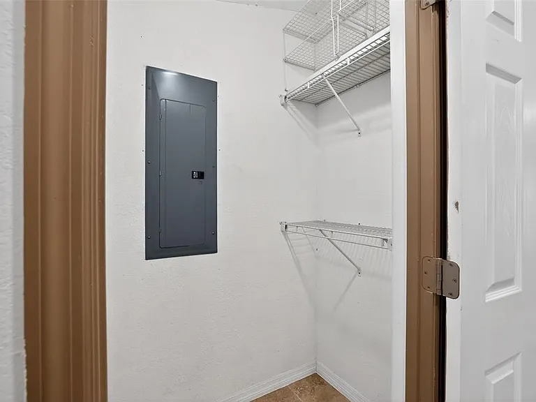 3240 Apfel Rd — Photo 40