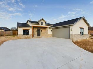 5449 Riviera Ln, San Angelo, TX 76904