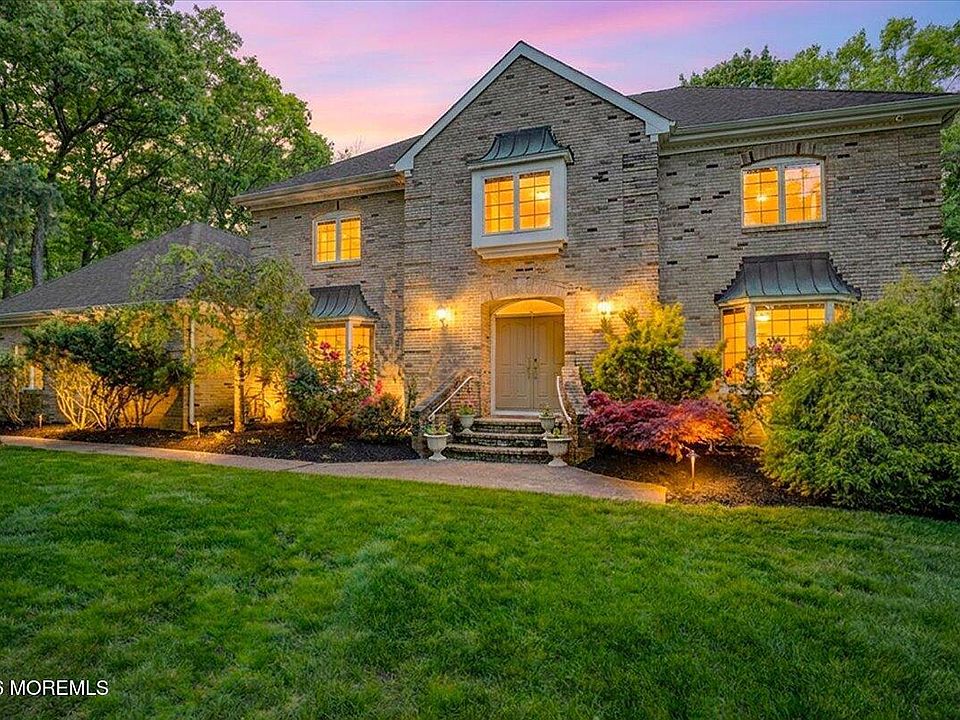 1st image of 730 Woodchuck Lane