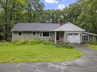 718 Lowell St, Carlisle, MA 01741