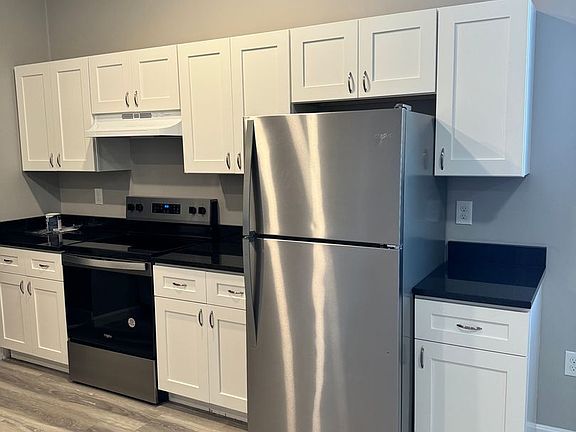 2nd image of 3548 Lafayette Rd #104