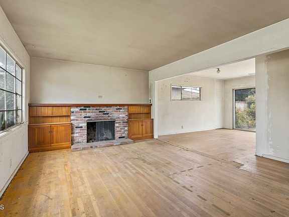 4th image of 9332 Tarryton Ave