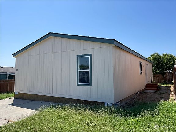 2nd image of 1700 Cascade Way #87