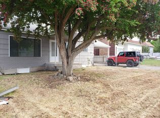 831 13th St, Clarkston, WA 99403