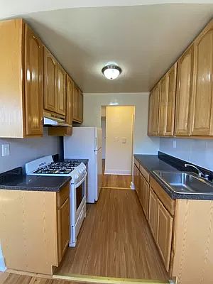 4th image of 63-80 Wetherole St #7G