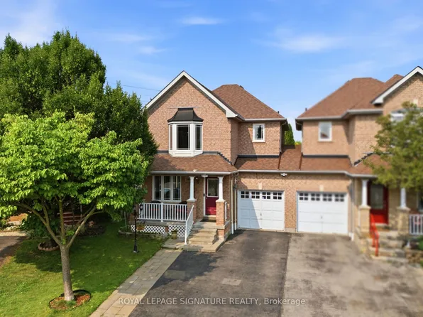 2449 Bankside Dr, Mississauga, ON L5M 6E6