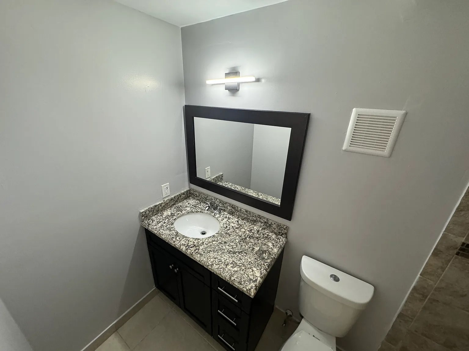 Lush Apartments — Photo 3