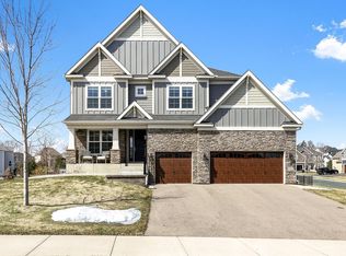 9900 Frederick Pl, Eden Prairie, MN 55347