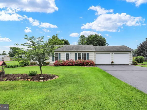 10231 Cardinal Dr, Orrstown, PA 17244