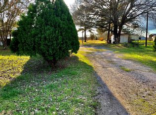 18303 James Rd, Hockley, TX 77447