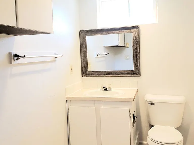 211 N Delaware Ave — Photo 22