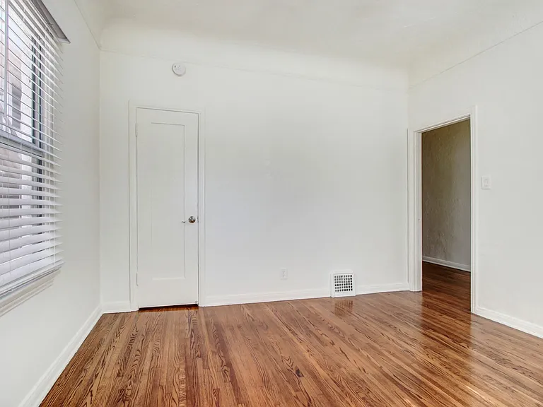 Curson — Photo 8