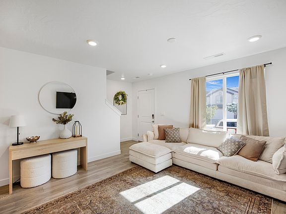 4th image of 1729 S Devils Garden Ln