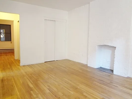 Rented by I & I New York | media 20