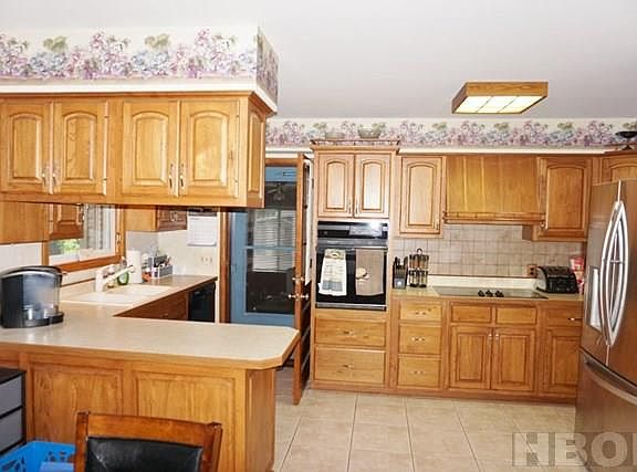 4th image of 715 Winterberry Dr