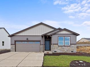 2758 Pronghorn Ln, Medford, OR