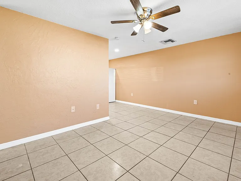 2137 Ranchita Trl — Photo 4