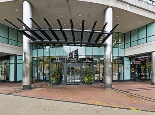 16 Yonge St #3904, Toronto, ON M5E 2A3