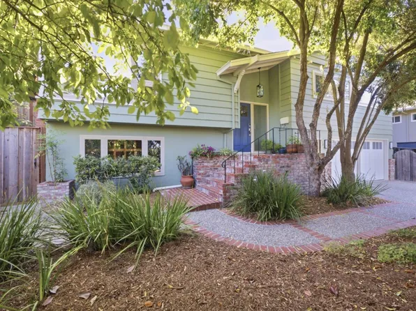3642 Farm Hill Blvd, Redwood City, CA 94061