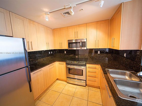 3rd image of 511 SE 5th Ave #6