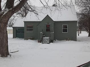 170 N Oak St, Vesta, MN 56292