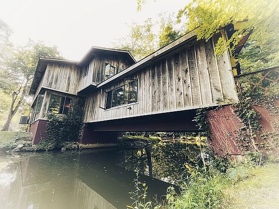 2nd image of 3500 Kitzmiller Rd